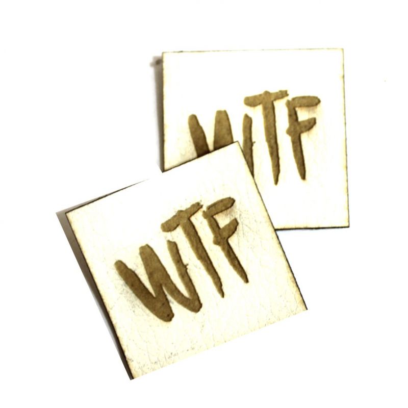 Koženkový štítek gravír - " WTF světlý" vyrobeno v EU