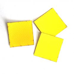 Koženkový čtvereček - jasně žlutá