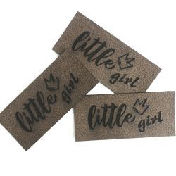 Koženkový štítek gravír - "little GIRL "- varianty - "little GIRL " - tmavý vyrobeno v EU