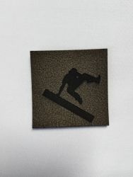 Koženkový štítek gravír - "PARKOUR"- varianty vyrobeno v EU